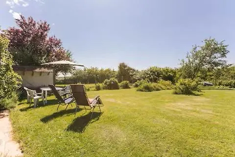 Maisons Capucine Et Rose Holiday home