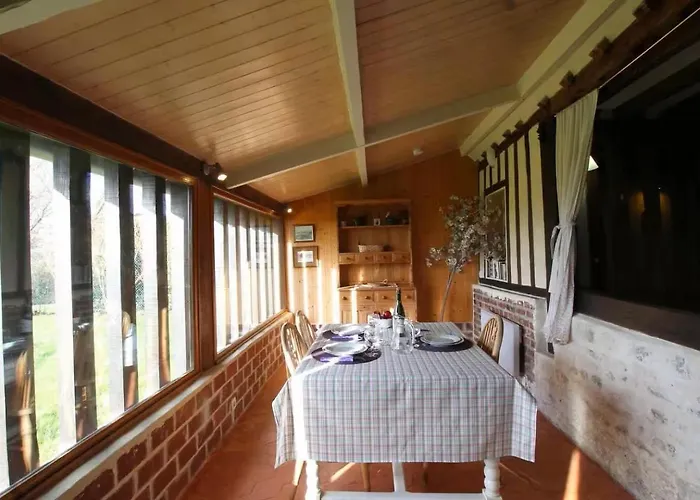 Holiday home Maisons Capucine Et Rose *