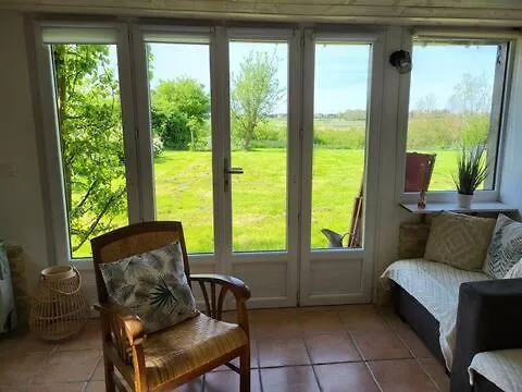 Holiday home Maisons Capucine Et Rose